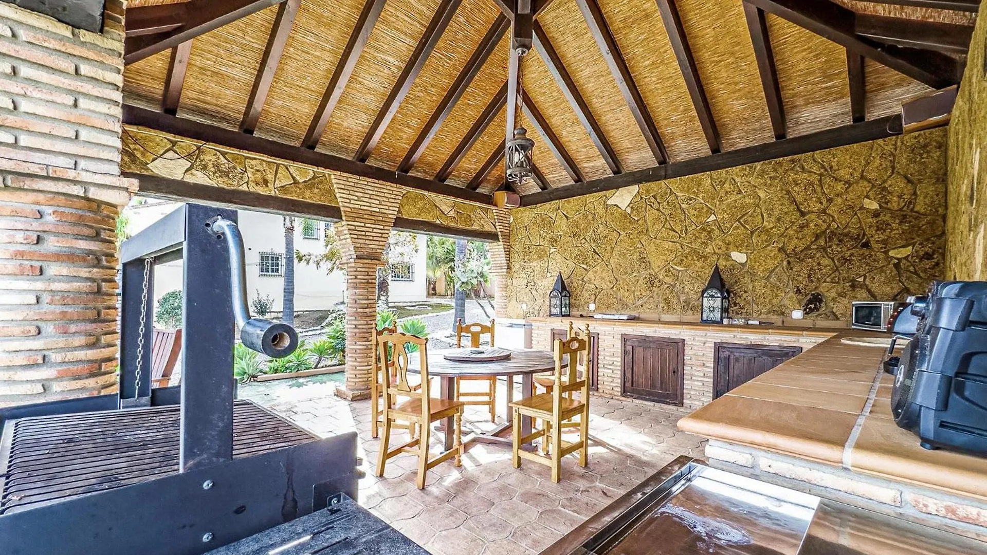 Beautiful Home In アラウリン・デ・ラ・トレ 0*,  スペイン